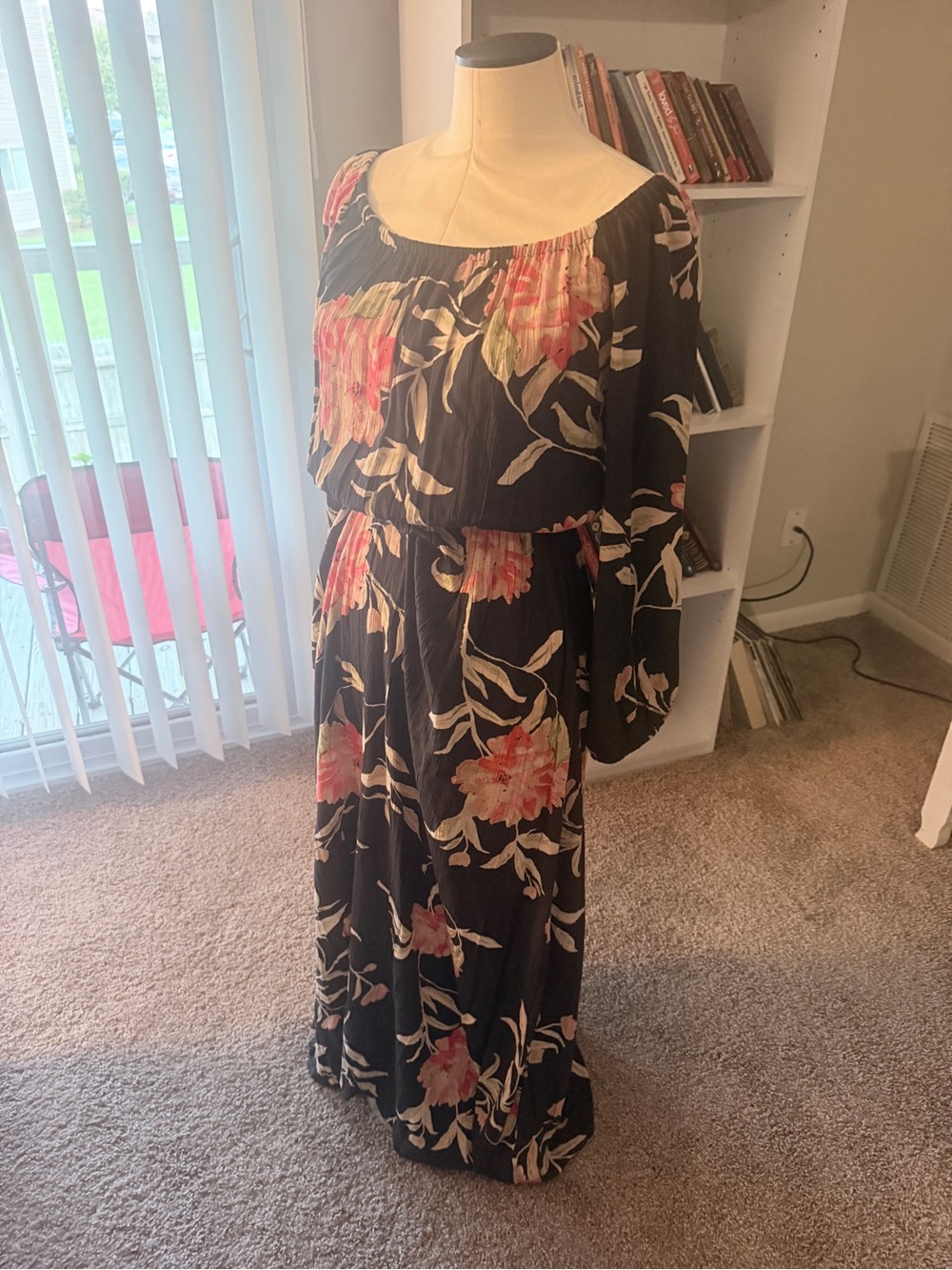 Billabong Black Floral Off-the-Shoulder Maxi Dress Size L Boho Beach - Picture 2 of 7